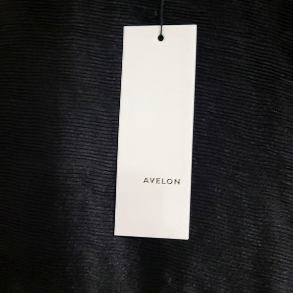 Avelon Dress - Picture 4 of 5